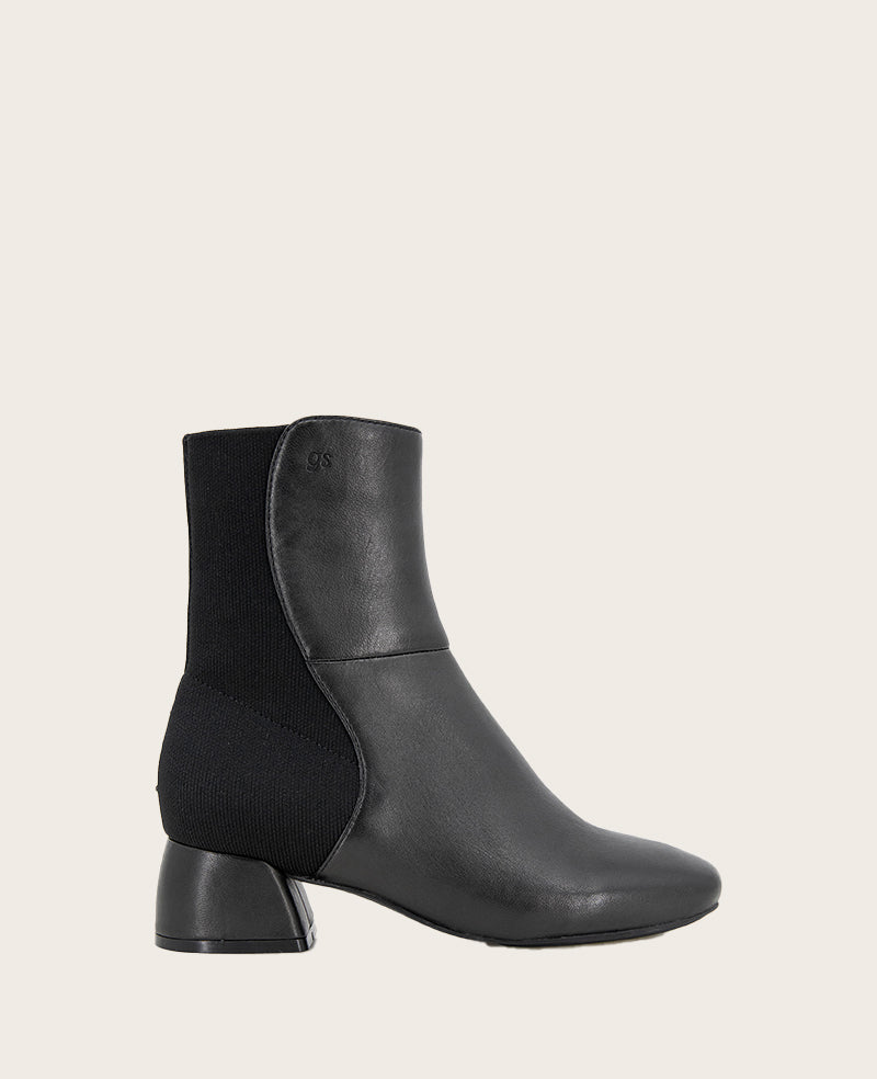 GENTLE SOULS Emily Leather Elastic Side Zip Boot Kenneth Cole