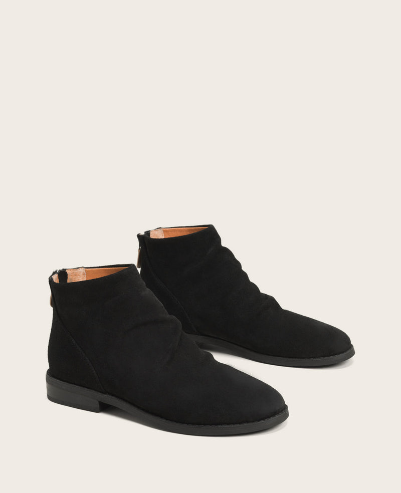 GENTLE SOULS Emma Suede Zip Bootie Kenneth Cole